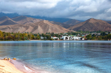 Issyk-Kul Lake Image